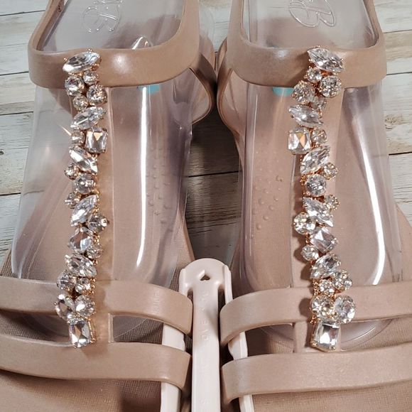 NEW Oka B Norah Sandals Jeweled in‎ Chai Beige Color Size 9 - Picture 3 of 8